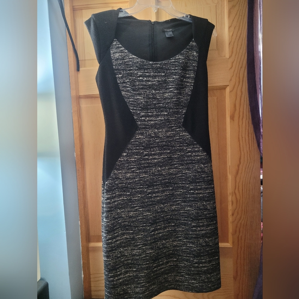 Elegant Black and Gray Midi Dress